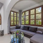 Villa Agatta With Private Pool *