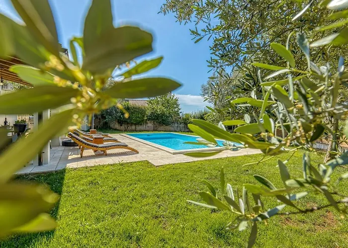 Villa Agatta With Private Pool