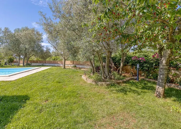 Agatta With Private Pool Villa