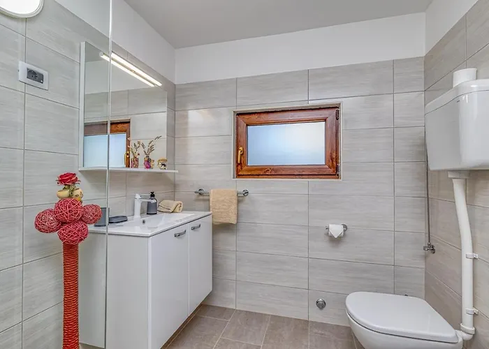 Agatta With Private Pool Villa Smoljanci