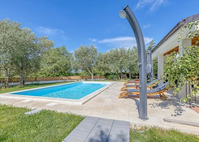 Agatta With Private Pool Villa *
