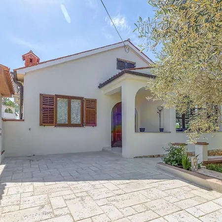 Villa Agatta With Private Pool Smoljanci
